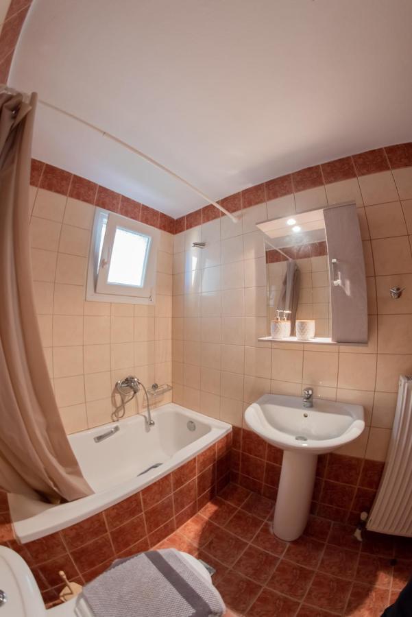 Garden Suite Néa Péramos Εξωτερικό φωτογραφία