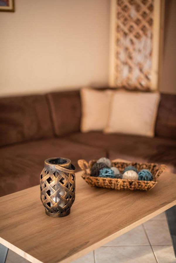 Garden Suite Néa Péramos Εξωτερικό φωτογραφία